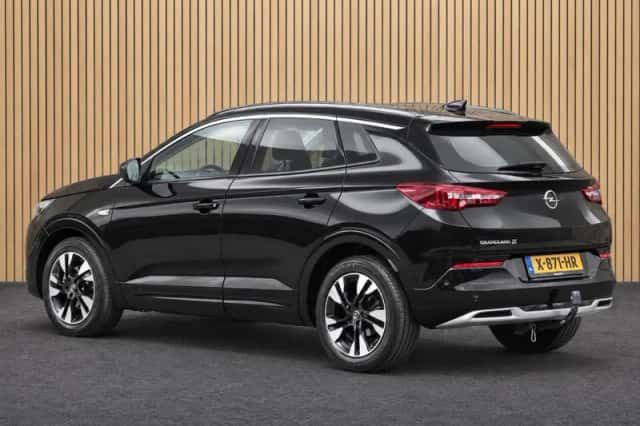 Opel Grandland (2022) thumbnail 2