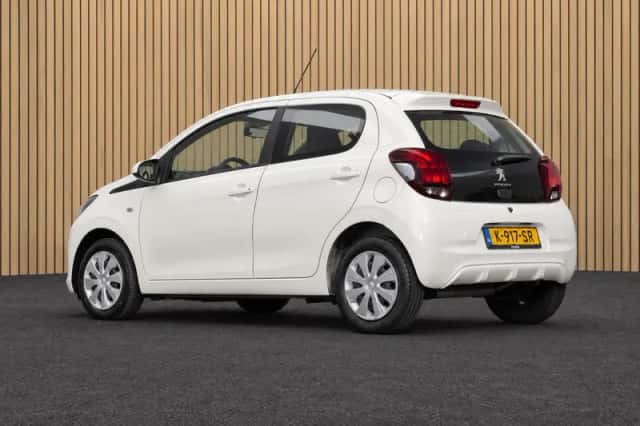 Peugeot 108 (2021) thumbnail 2