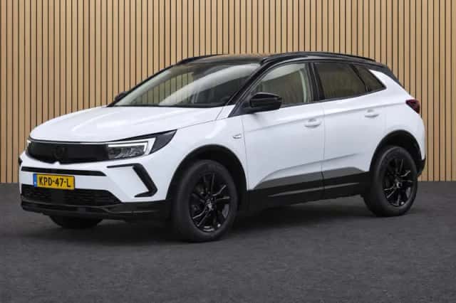 Opel Grandland (2024) thumbnail 5