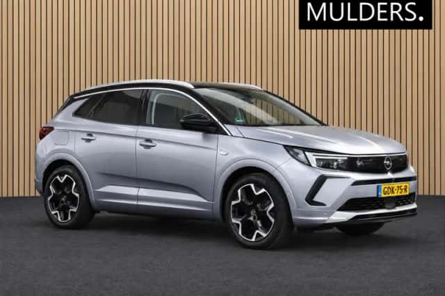 Opel Grandland (2022) thumbnail 1