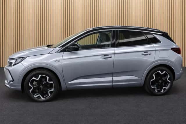 Opel Grandland (2022) thumbnail 2