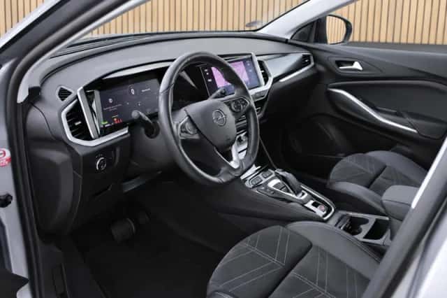 Opel Grandland (2022) thumbnail 4