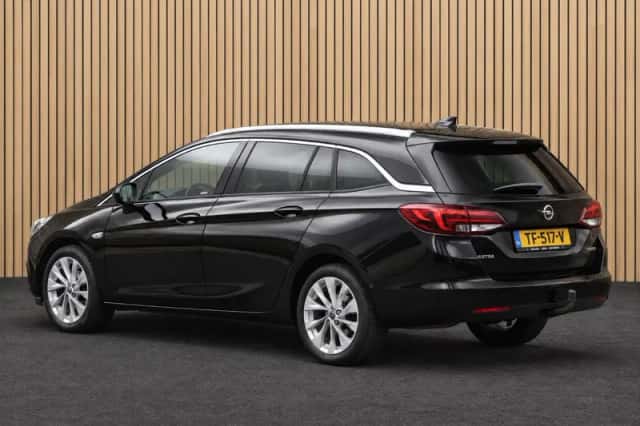 Opel Astra (2018) thumbnail 2