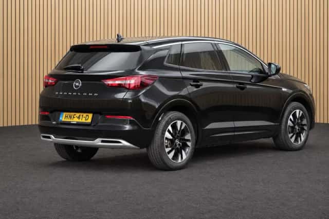 Opel Grandland (2023) thumbnail 2