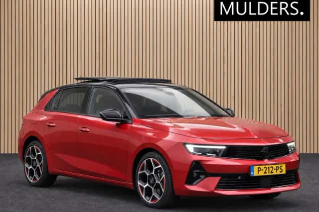 Opel Astra (2022) thumbnail 1