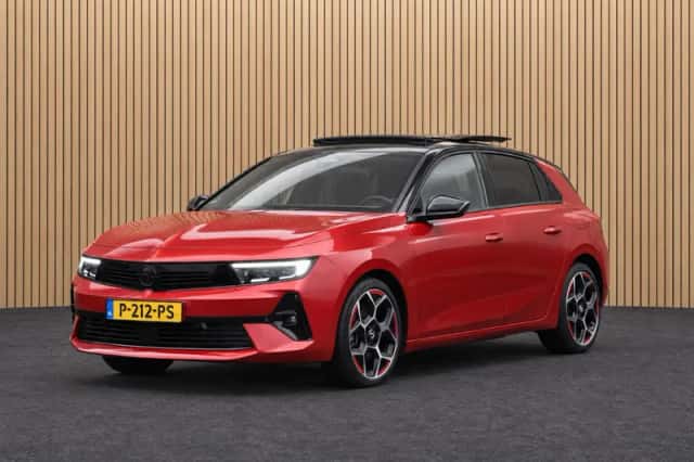 Opel Astra (2022) thumbnail 2