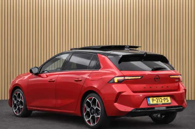 Opel Astra (2022) thumbnail 4