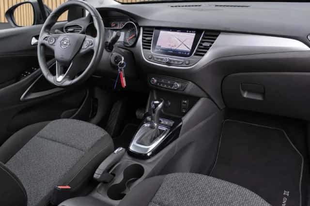 Opel Crossland (2018) thumbnail 3