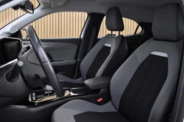 Opel Mokka (2022) thumbnail 3