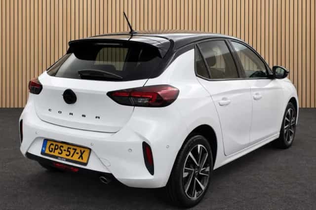 Opel Corsa (2024) thumbnail 2