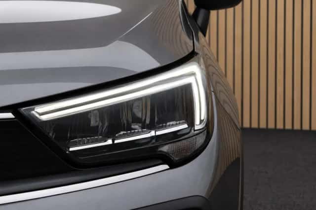 Opel Crossland (2021) thumbnail 3