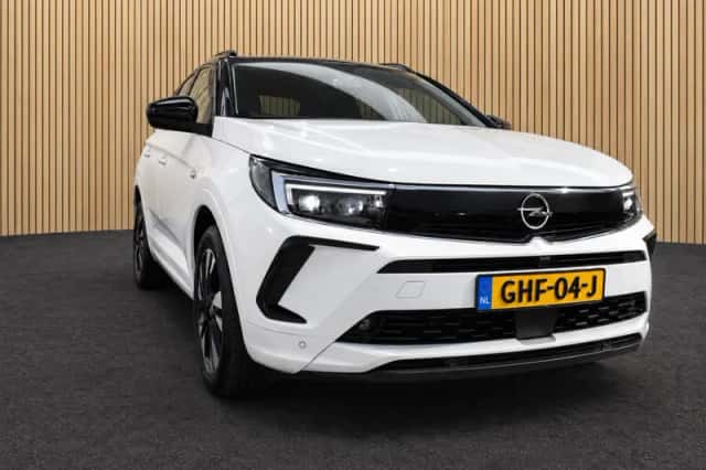 Opel Grandland (2024) thumbnail 6