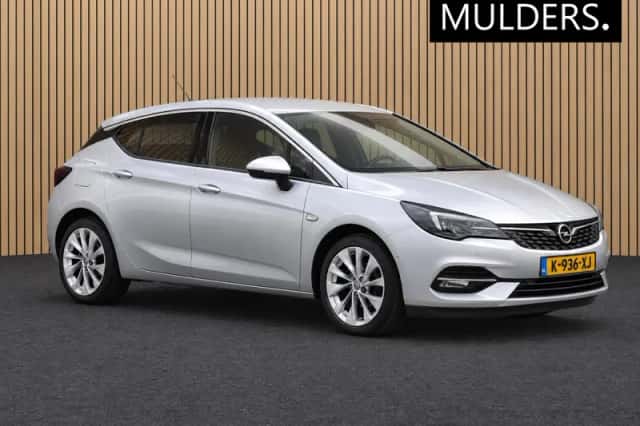 Opel Astra (2020) thumbnail 1