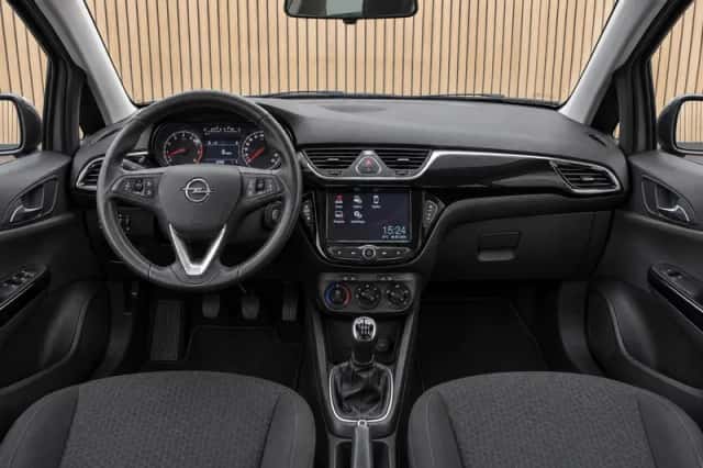 Opel Corsa (2016) thumbnail 3