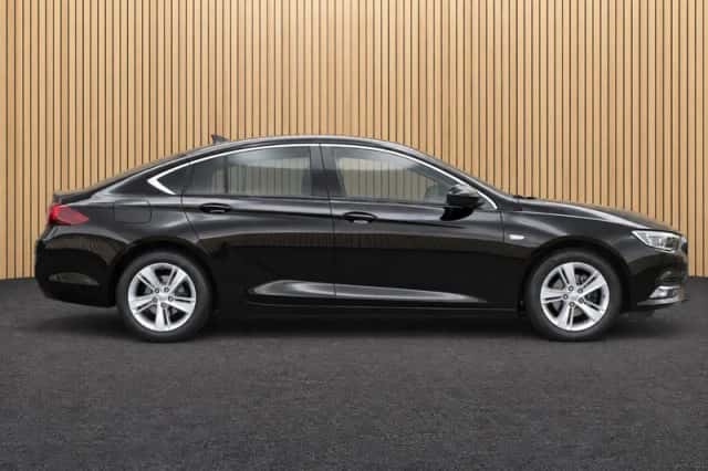 Opel Insignia (2018) thumbnail 2