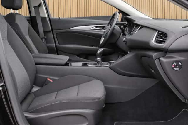 Opel Insignia (2018) thumbnail 4