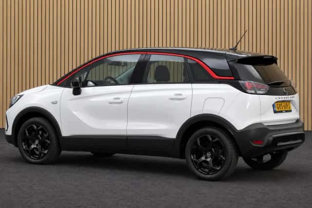 Opel Crossland (2023) thumbnail 2