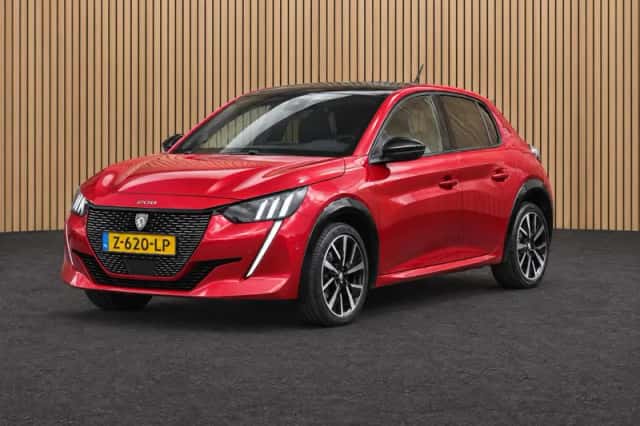 Peugeot 208 (2022) thumbnail 5