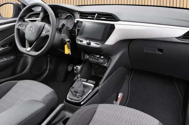 Opel Corsa (2022) thumbnail 3