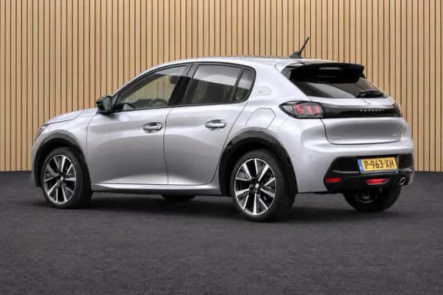 Peugeot 208 (2021) thumbnail 2