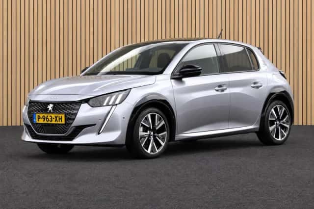 Peugeot 208 (2021) thumbnail 5