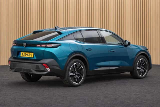 Peugeot e-408 (2026) thumbnail 5