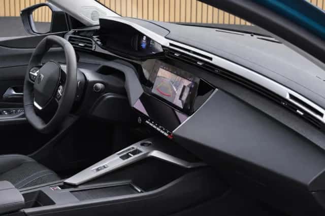 Peugeot e-408 (2026) thumbnail 6