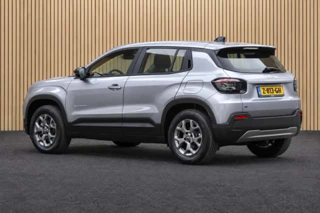Jeep Avenger (2024) thumbnail 2