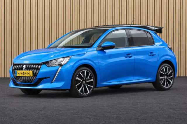Peugeot 208 (2020) thumbnail 3