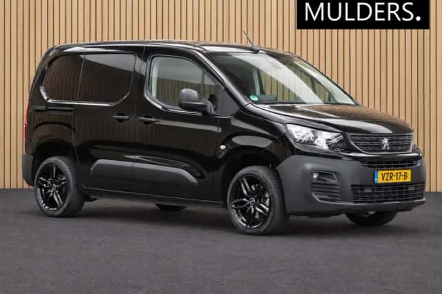 Peugeot Partner (2023) thumbnail 1