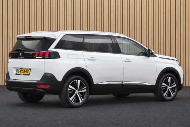 Peugeot 5008 (2020) thumbnail 6