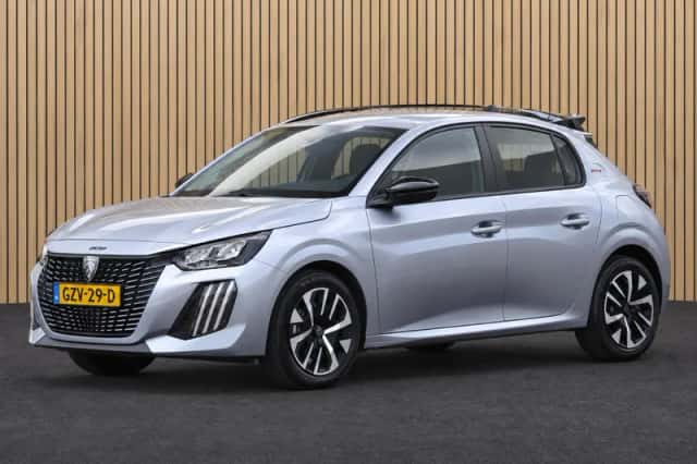 Peugeot 208 (2025) thumbnail 5