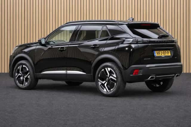 Peugeot 2008 (2024) thumbnail 2
