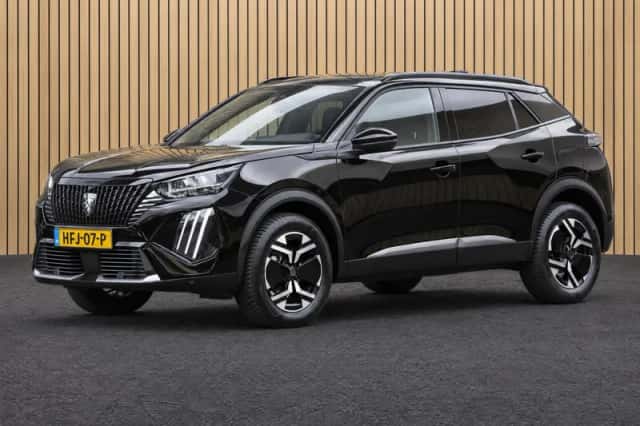 Peugeot 2008 (2024) thumbnail 5