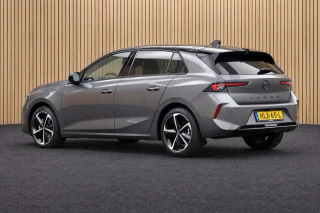 Opel Astra (2025) thumbnail 2