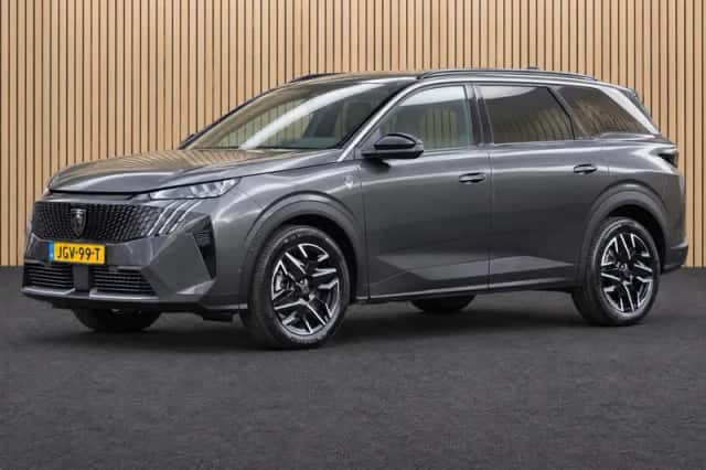 Peugeot 5008 (2025) thumbnail 5
