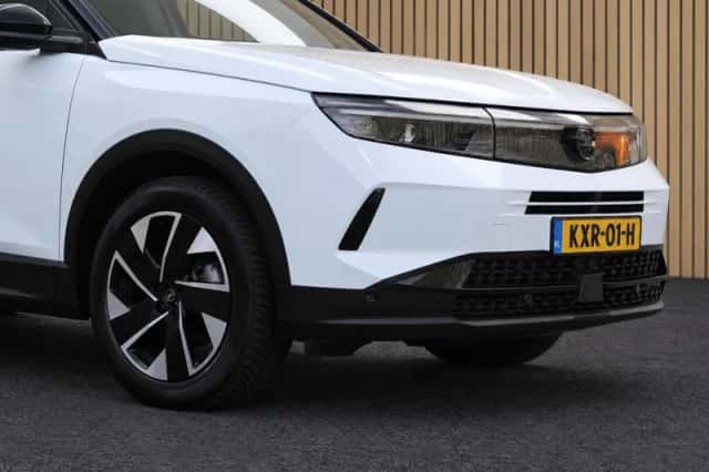 Opel Grandland (2025) thumbnail 5