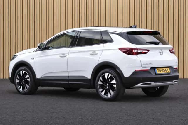 Opel Grandland (2019) thumbnail 2