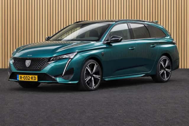 Peugeot 308 (2022) thumbnail 5