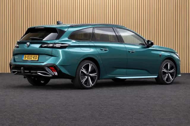 Peugeot 308 (2022) thumbnail 6