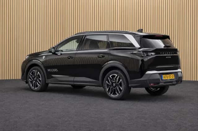 Peugeot 5008 (2026) thumbnail 2