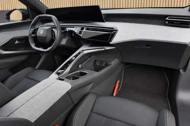 Peugeot 5008 (2026) thumbnail 3
