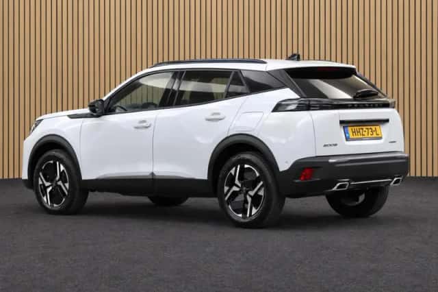 Peugeot 2008 (2025) thumbnail 2
