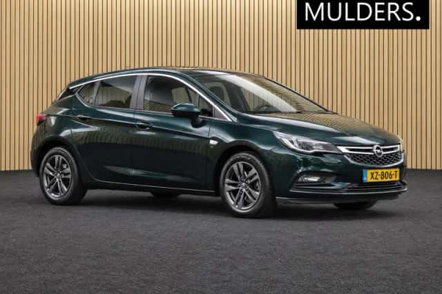Opel Astra (2019) thumbnail 1