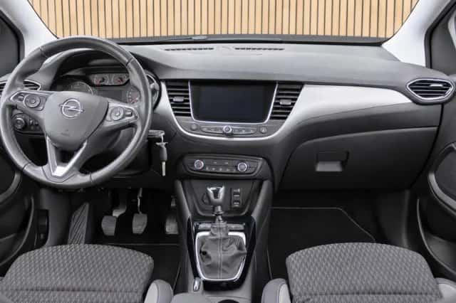 Opel Crossland (2019) thumbnail 3