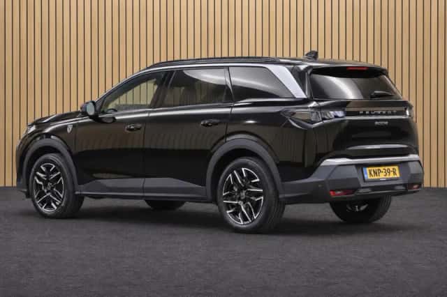 Peugeot 5008 (2026) thumbnail 2
