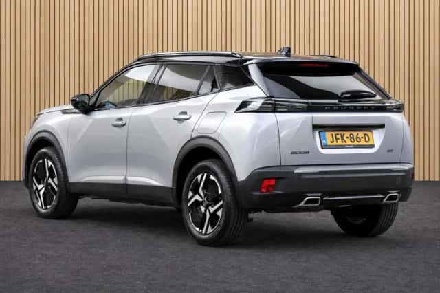 Peugeot 2008 (2024) thumbnail 2