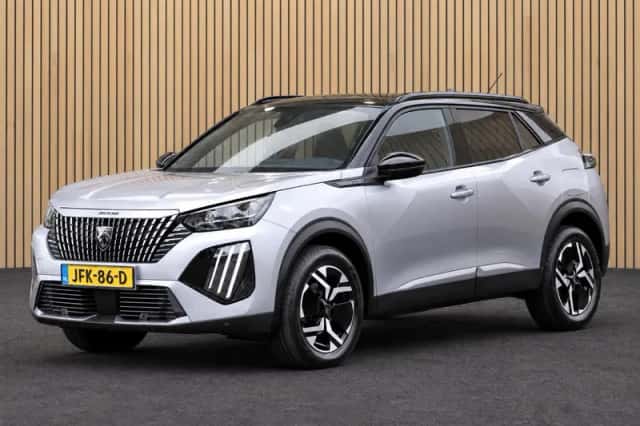 Peugeot 2008 (2024) thumbnail 5