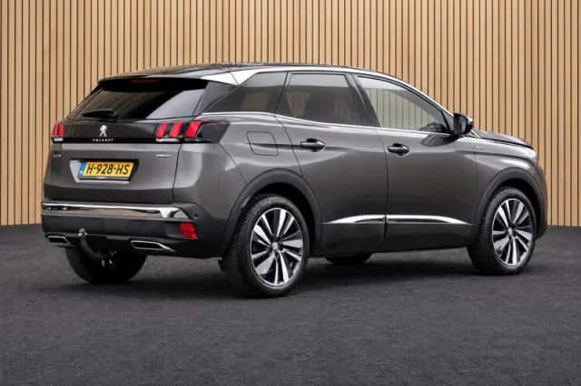 Peugeot 3008 (2020) thumbnail 6