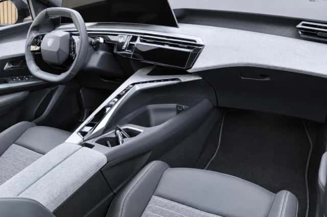 Peugeot 3008 (2025) thumbnail 3